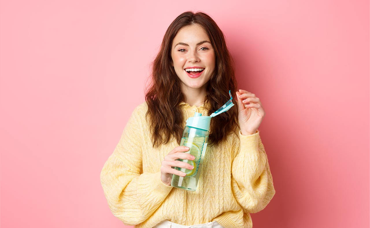 girl with custom ecological bottle