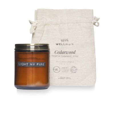 WELLMARK - cedar wood scented candle medium
