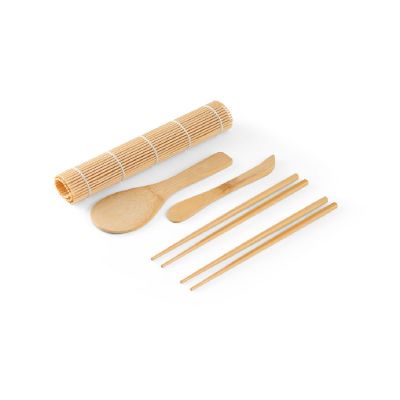 MORIMOTO - Sushi set in bamboo
