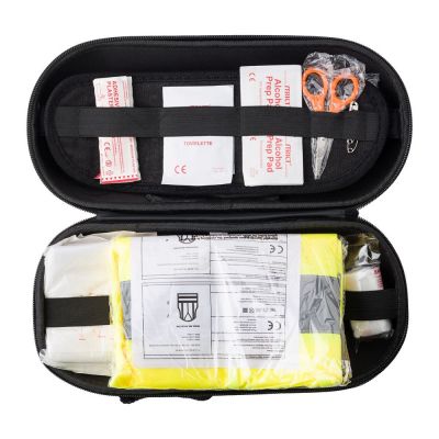 HAZEL - Car emergency first aid kit. 