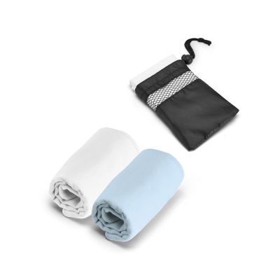 TRAVIS - Microfibre sports towel with 190T pouch