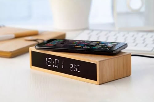 custom desk clocks