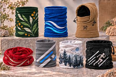 Custom snoods in different models, colours and designs