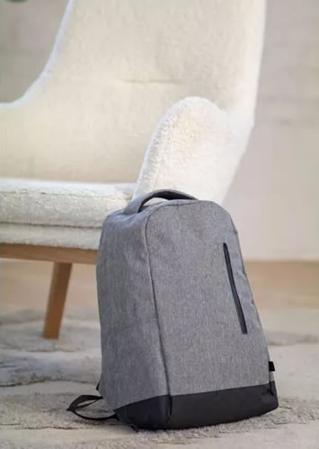 personalised anti-theft backpacks