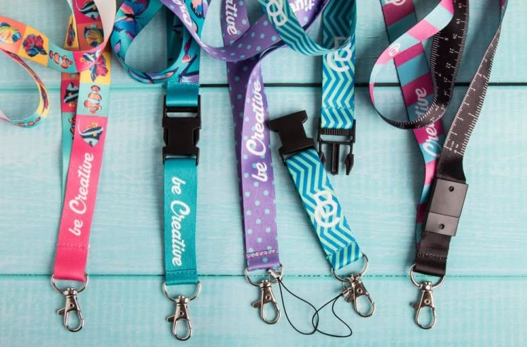 personalised lanyards with safety buckle