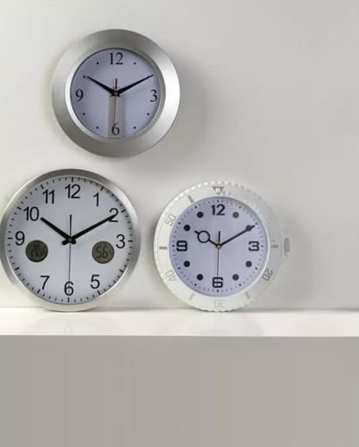 personalized clocks and watches